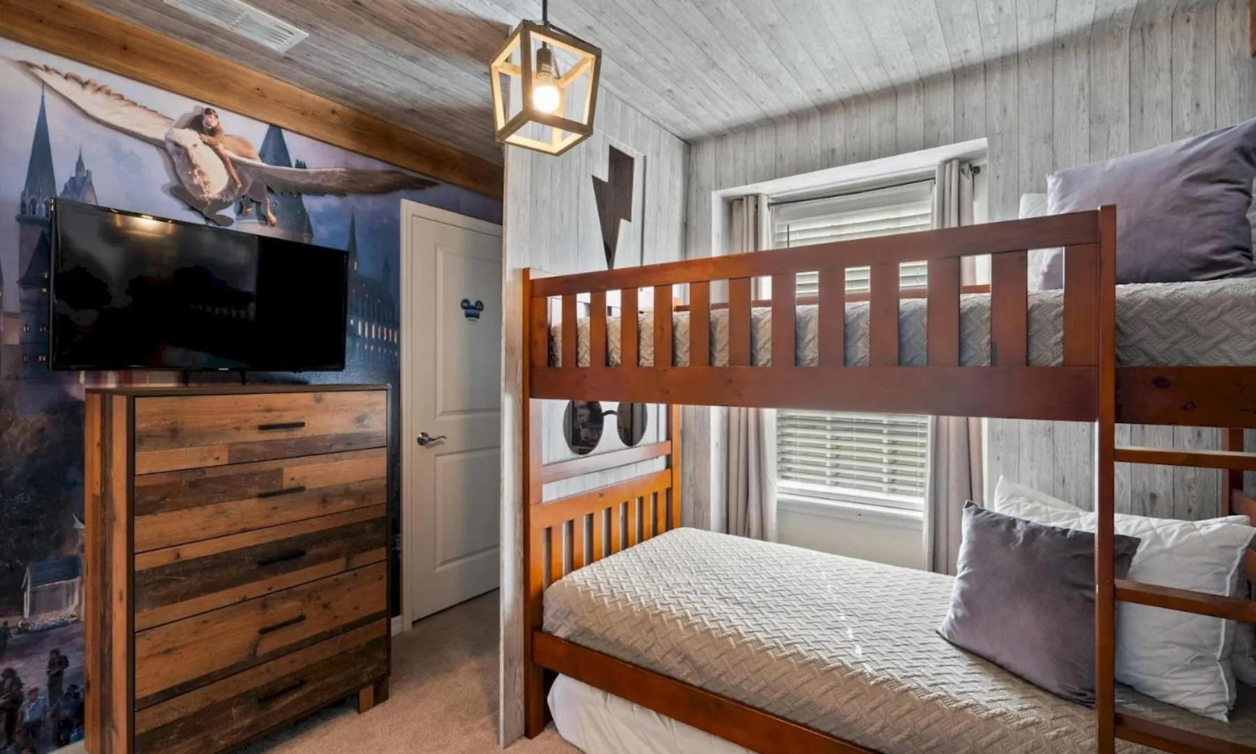 Jasmine Lodge Davenport United States
